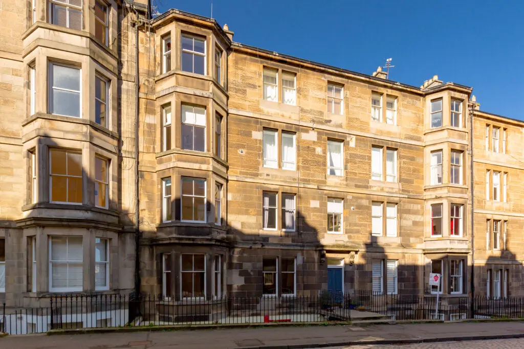 8/8 (2F3), Leslie Place, Stockbridge, Edinburgh, EH4 1NH