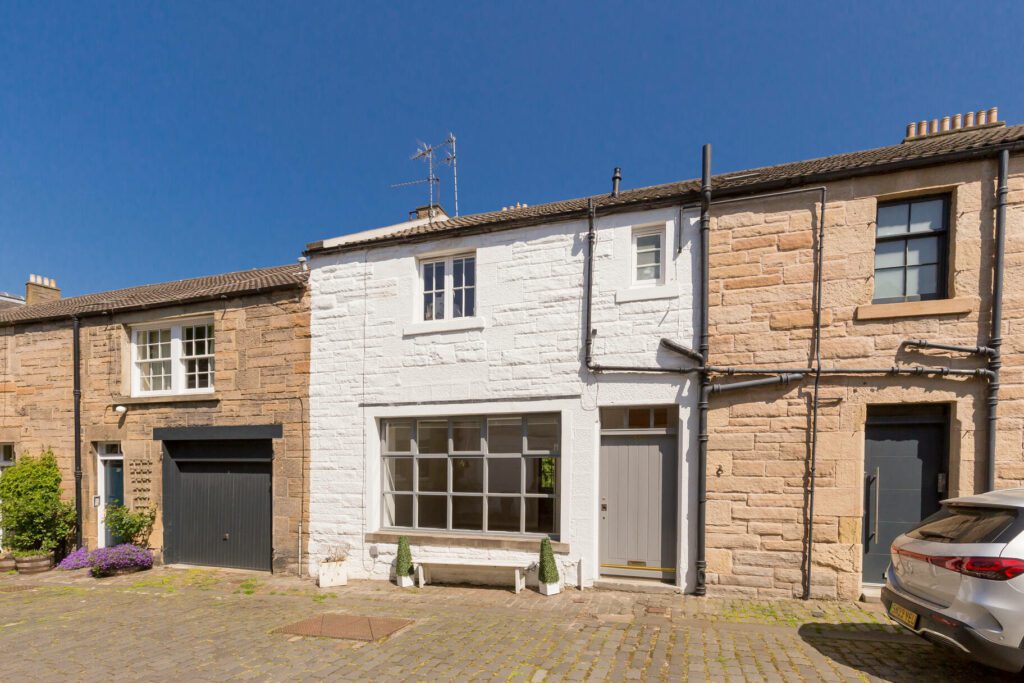 33b Dean Park Mews, Edinburgh, EH4 1EE