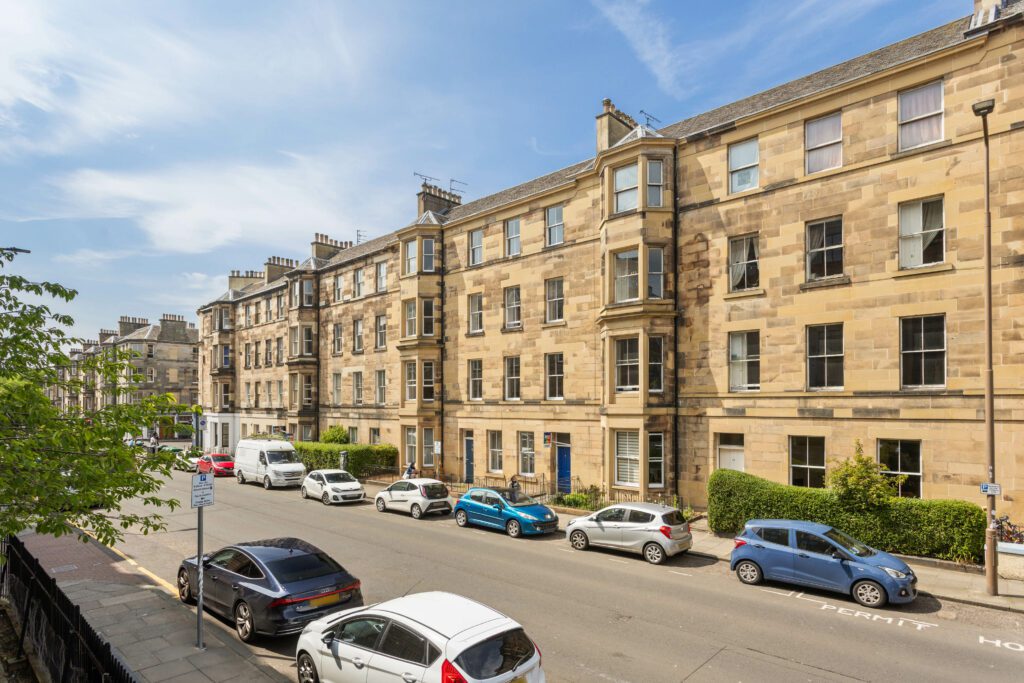 3f1, 9 Bernard Terrace, Newington, Edinburgh, EH8 9NU