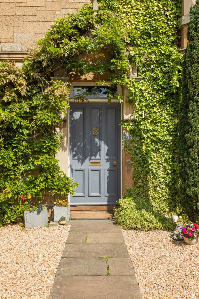 33 Duddingston Park, Edinburgh, EH15 1JU